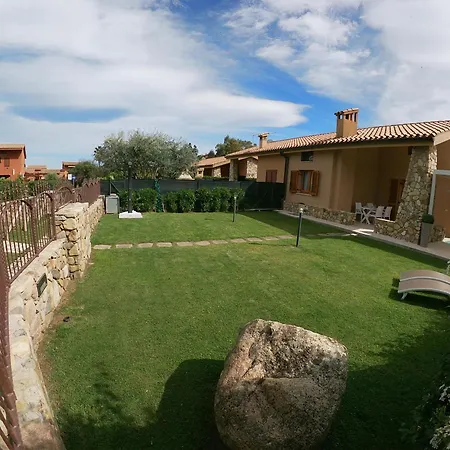 Anna コスタ・レイ